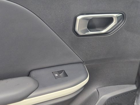 New 2025 Kia K4 GT-Line w/ GT-Line Premium Package image 25