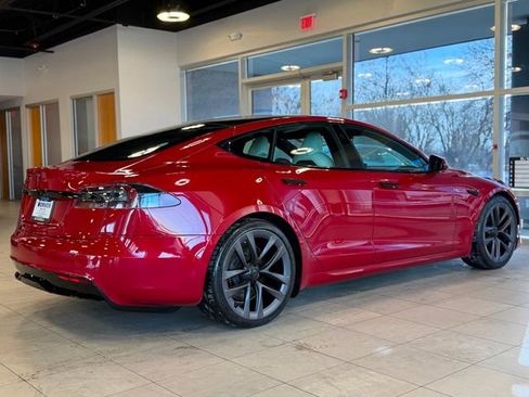 Used 2022 Tesla Model S AWD image 16