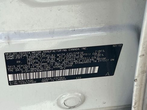 Used 2013 Toyota RAV4 Limited image 14