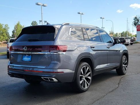 Used 2024 Volkswagen Atlas SEL Premium R-Line AWD/4WD image 3