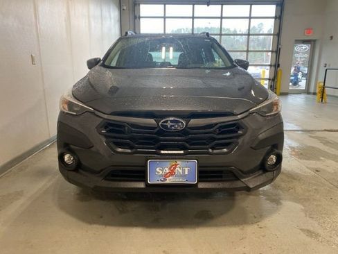Used 2024 Subaru Crosstrek 2.0i Premium image 4