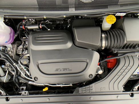 New 2026 Chrysler Pacifica Limited w/ S Appearance Package AWD/4WD image 23