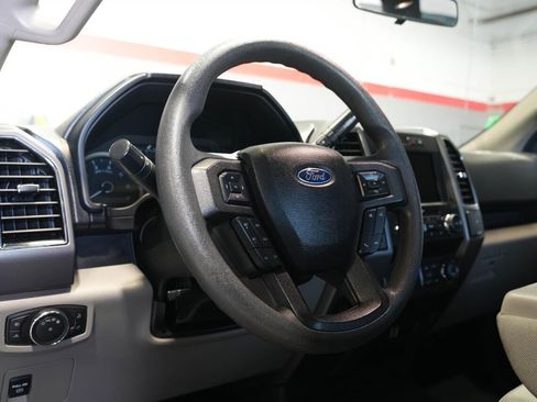 Used 2020 Ford F150 XLT image 19