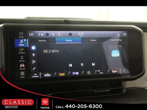 Used 2024 Jeep Wrangler Unlimited Sport AWD/4WD image 10