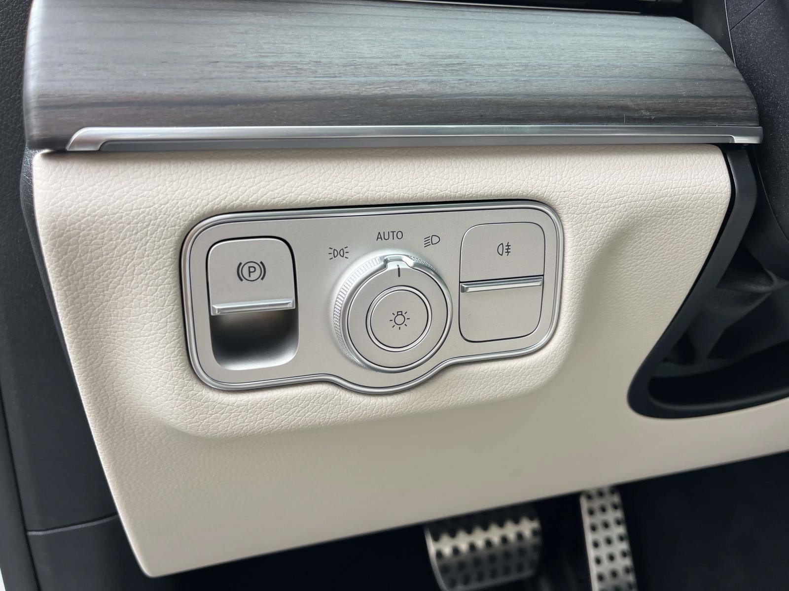 New 2027 Mercedes-Benz GLS 450 4MATIC image 21
