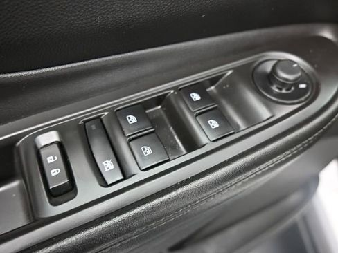 Used 2021 Buick Encore Preferred image 13