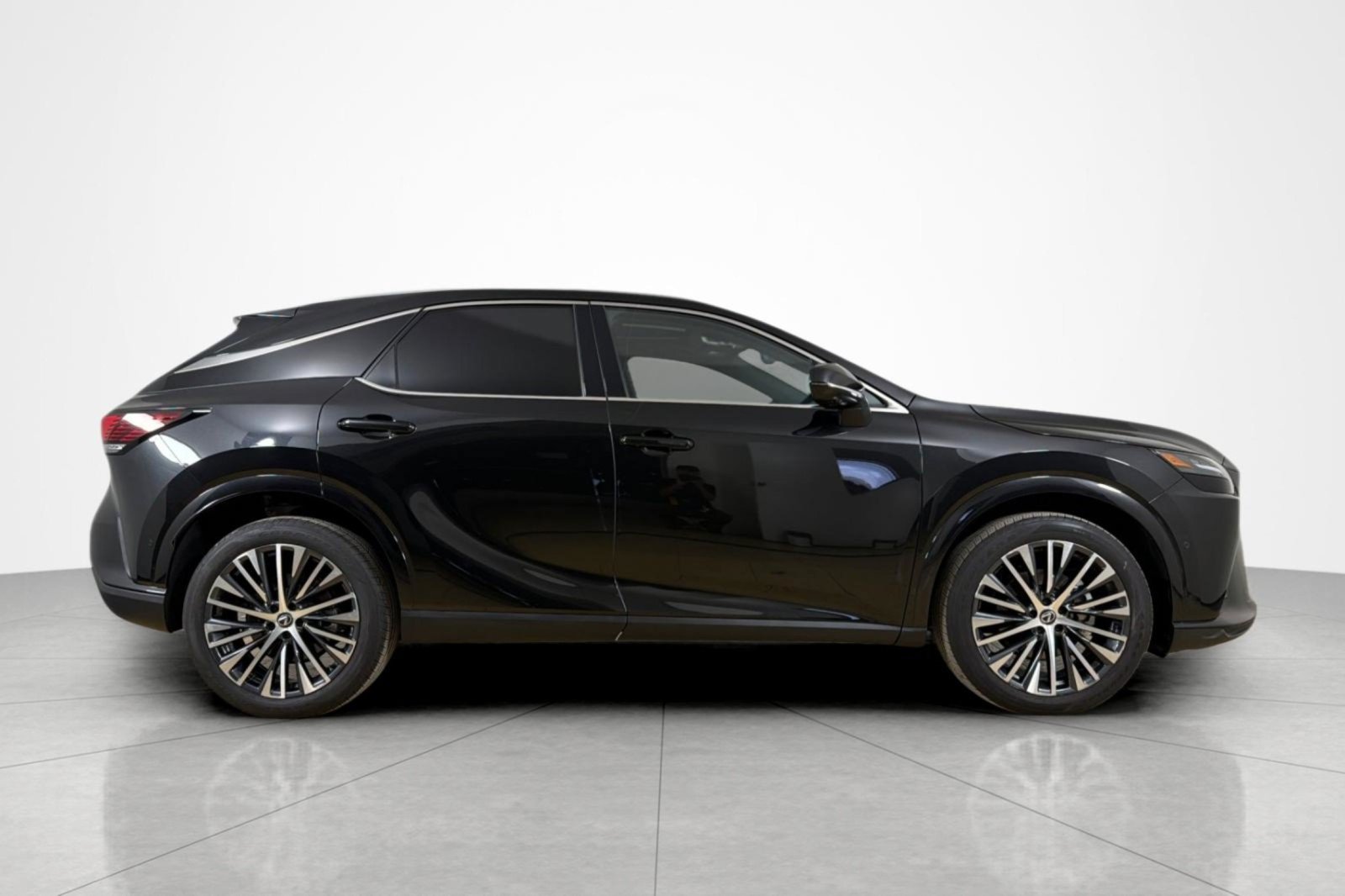 Used 2025 Lexus RX 350 w/ Convenience Package AWD/4WD image 6
