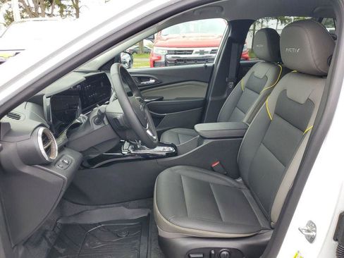 Used 2026 Chevrolet Trax ACTIV w/ Driver Confidence Package FWD image 5