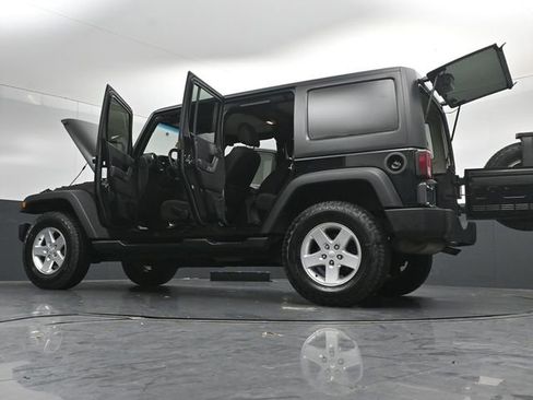 Used 2015 Jeep Wrangler Unlimited Sport w/ Quick Order Package 24S AWD/4WD image 54