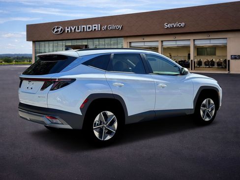 New 2026 Hyundai Tucson SEL w/ Tow & Go Package AWD/4WD image 8
