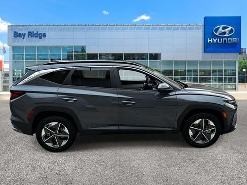 Used 2025 Hyundai Tucson SEL AWD/4WD image 2