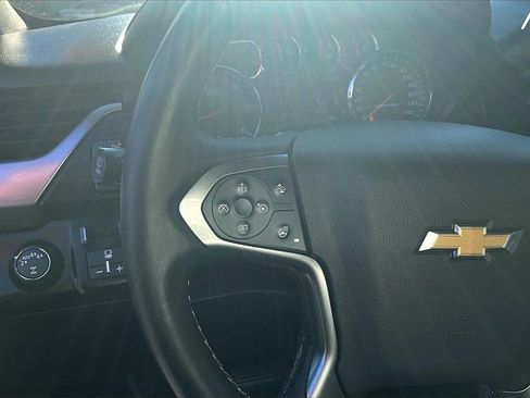 Certified 2017 Chevrolet Suburban Premier image 11