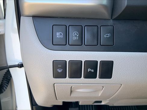 Used 2017 Toyota Highlander Limited FWD image 34
