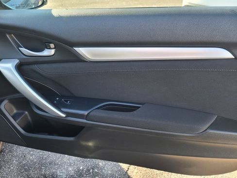 Certified 2020 Honda Civic EX image 17