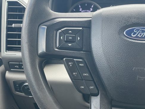 Used 2019 Ford F350 XLT w/ XLT Premium Package AWD/4WD image 27