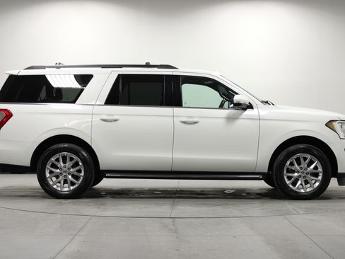 Used 2021 Ford Expedition Max XLT image 3