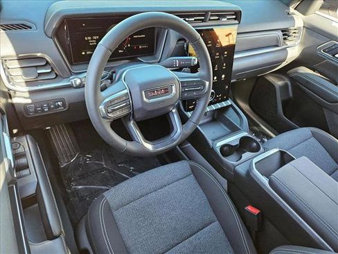 New 2025 GMC Terrain Elevation image 3