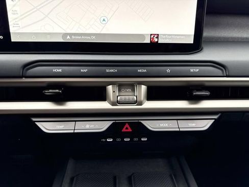 New 2027 Kia Telluride S image 22