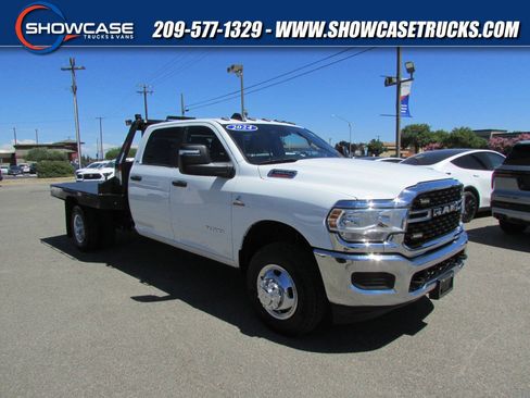 Used 2024 RAM 3500 SLT w/ Quick Order Package 2YG SLT AWD/4WD image 1