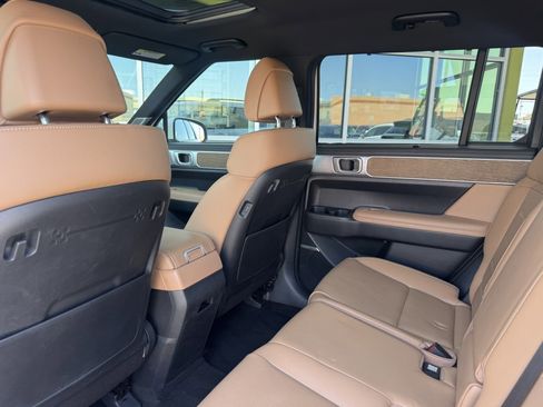 Used 2024 Hyundai Santa Fe Limited image 37