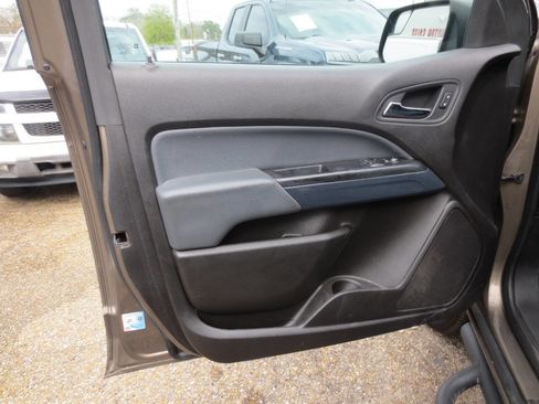 Used 2016 Chevrolet Colorado Z71 image 17