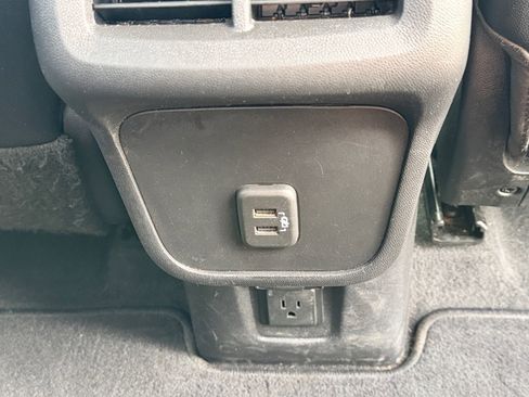 Used 2021 GMC Terrain SLT w/ Infotainment Package II image 17