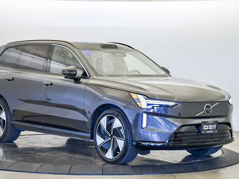 Certified 2025 Volvo EX90 Ultra image 6