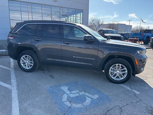 New 2026 Jeep Grand Cherokee Laredo X AWD/4WD image 38