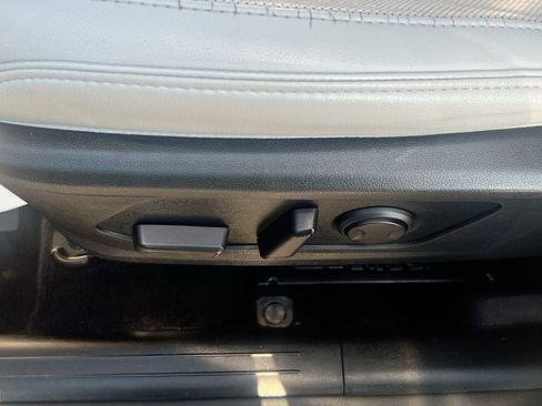 Used 2023 Hyundai Tucson Limited AWD/4WD image 24