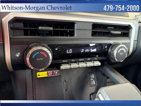 Used 2025 Toyota Tacoma SR5 AWD/4WD image 24