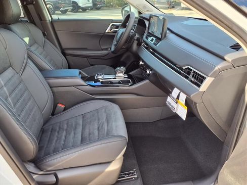 Used 2026 Mitsubishi Outlander SE FWD image 9