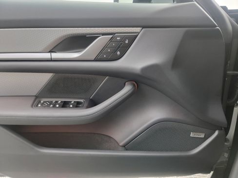 New 2025 Porsche Taycan image 17