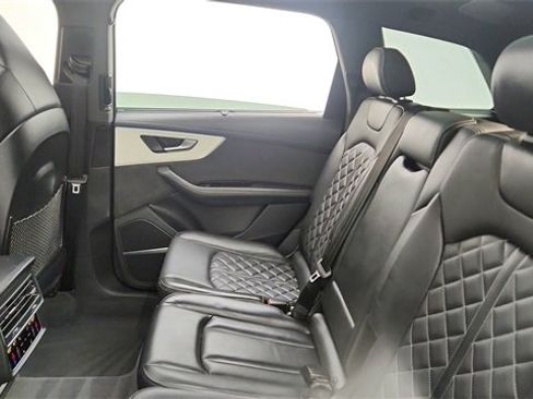 Used 2024 Audi Q7 3.0T Prestige w/ Prestige Package image 35