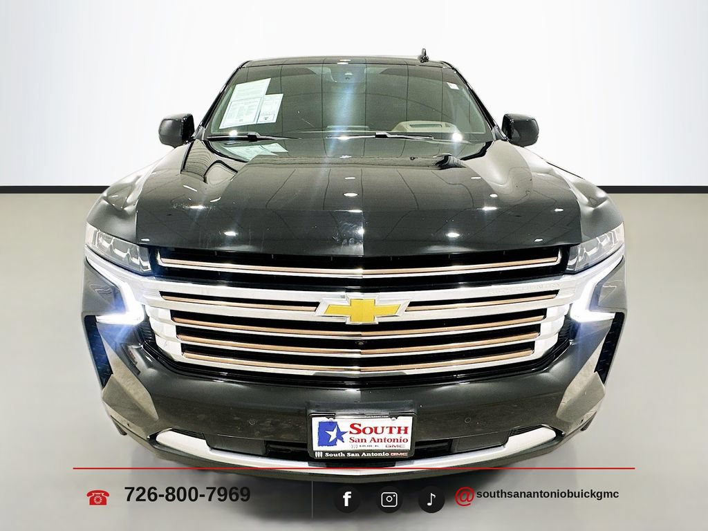 Used 2024 Chevrolet Tahoe High Country w/ Advanced Technology Package RWD image 2