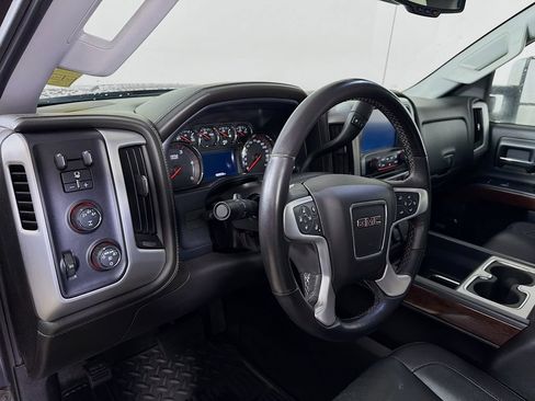 Used 2016 GMC Sierra 2500 SLT w/ Duramax Plus Package AWD/4WD image 10