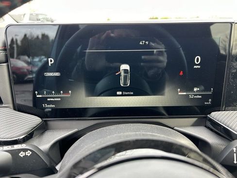 New 2025 Nissan Kicks SR w/ Illumination Package AWD/4WD image 15