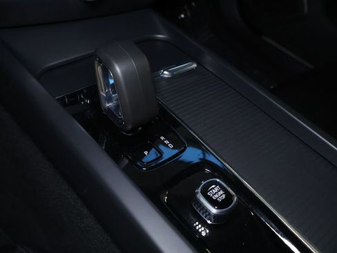 Used 2024 Volvo S60 B5 Core image 34