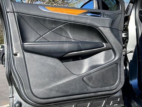 Used 2019 Lincoln MKC Reserve w/ MKC Climate Package image 21