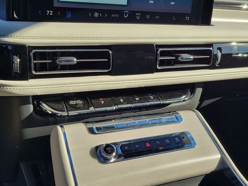 New 2026 Lincoln Aviator Reserve image 28