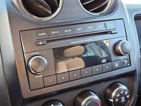 Used 2015 Jeep Compass Sport w/ Power Value Group image 28