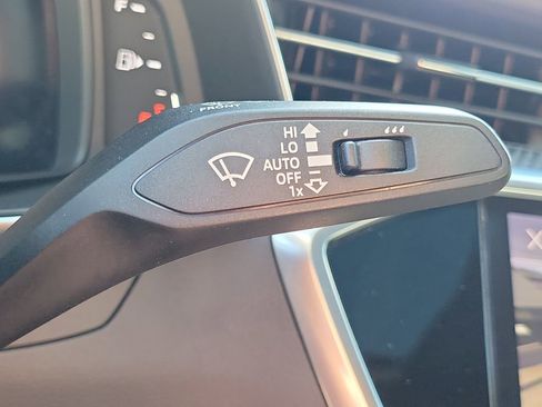 Used 2021 Audi S6 Prestige w/ Prestige Package image 37