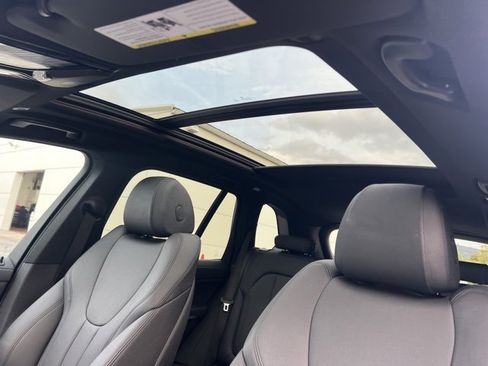 Used 2020 BMW X5 xDrive40i w/ Premium Package image 21