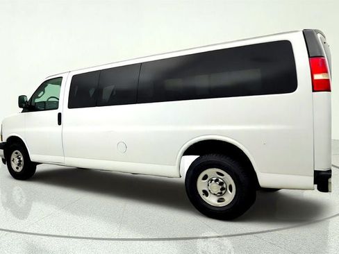 Used 2019 Chevrolet Express 3500 LT w/ LT Preferred Equipment Group RWD image 7