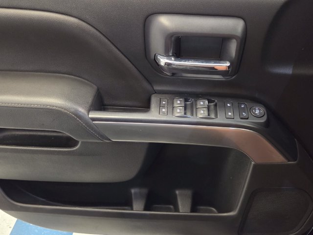 Used 2018 Chevrolet Silverado 1500 LT w/ All Star Edition RWD image 29