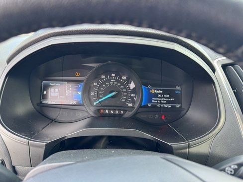 Used 2024 Ford Edge Titanium image 14