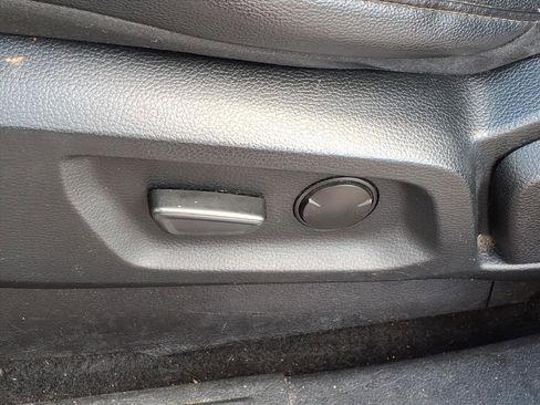 Used 2020 Ford Ranger Lariat w/ Technology Package image 6