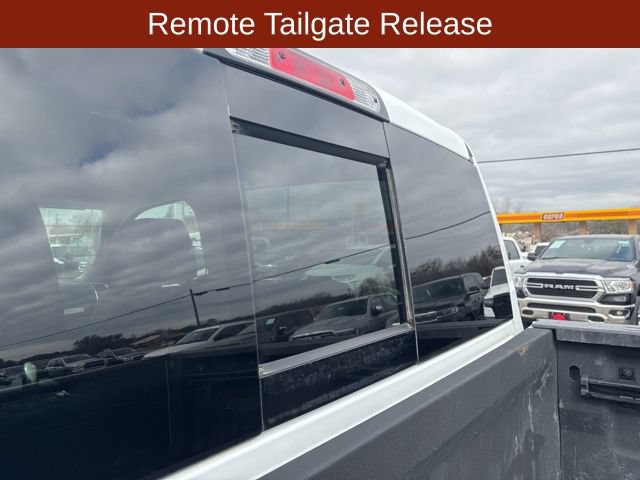 Used 2022 RAM 1500 Laramie AWD/4WD image 18