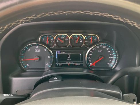 Used 2018 Chevrolet Silverado 1500 LT w/ All Star Edition AWD/4WD image 25