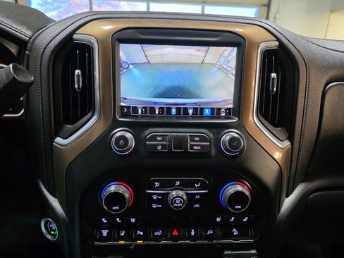 Used 2021 Chevrolet Silverado 3500 High Country w/ Z71 Off-Road Package AWD/4WD image 36