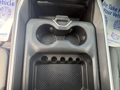 Used 2023 RAM 1500 Big Horn AWD/4WD image 32